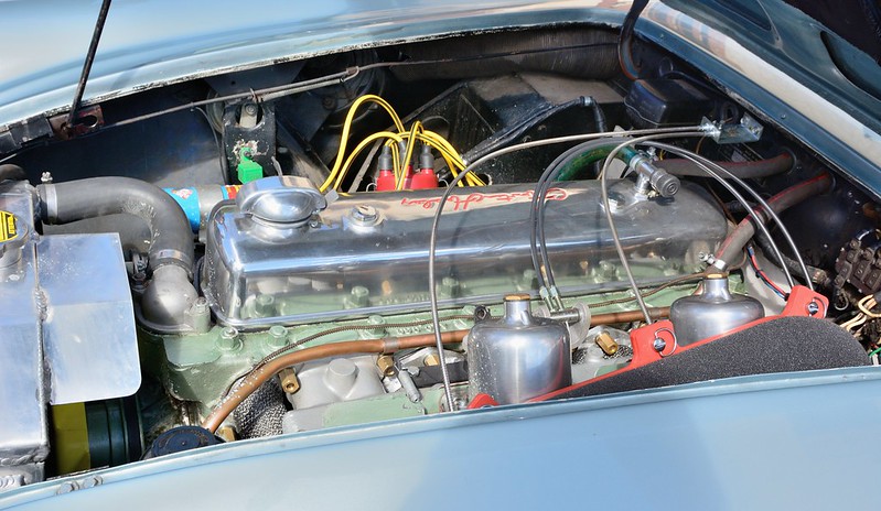 Fiche technique Austin Healey 3000 - moteur