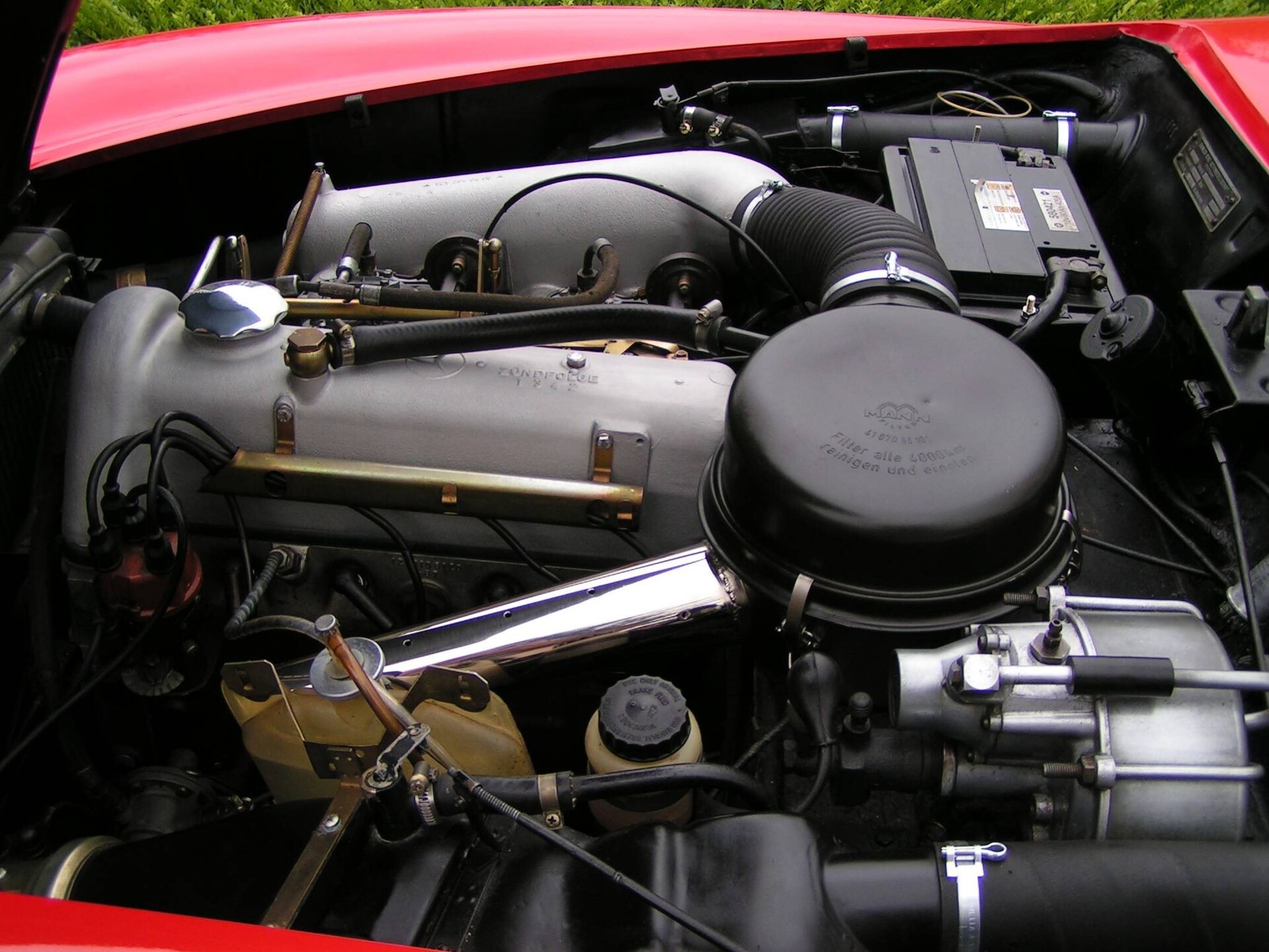 Fiche technique Mercedes-Benz 190 SL - moteur